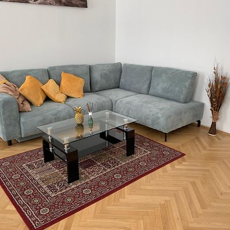 Apartments Opera Виена Екстериор снимка