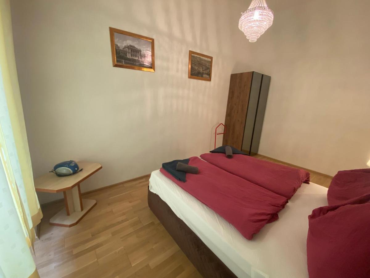 Apartments Opera Виена Екстериор снимка