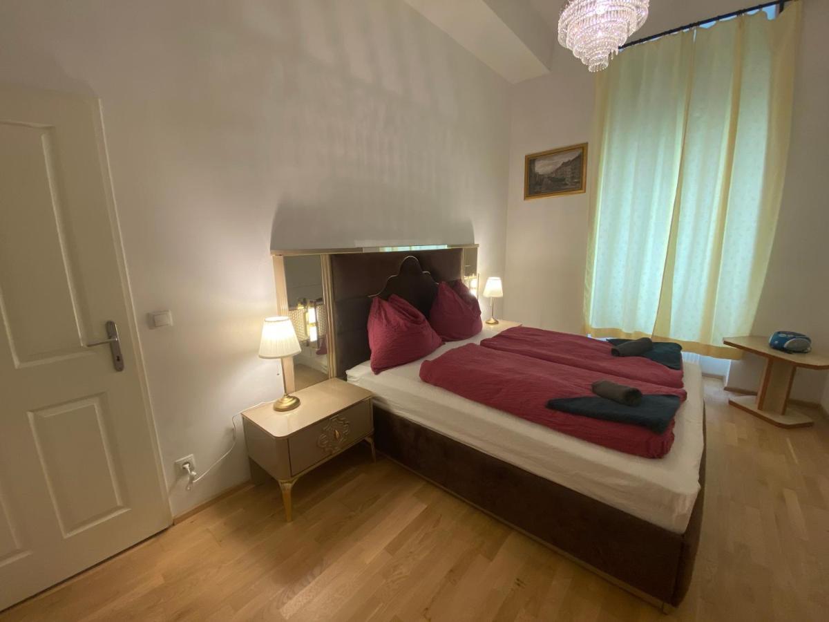 Apartments Opera Виена Екстериор снимка