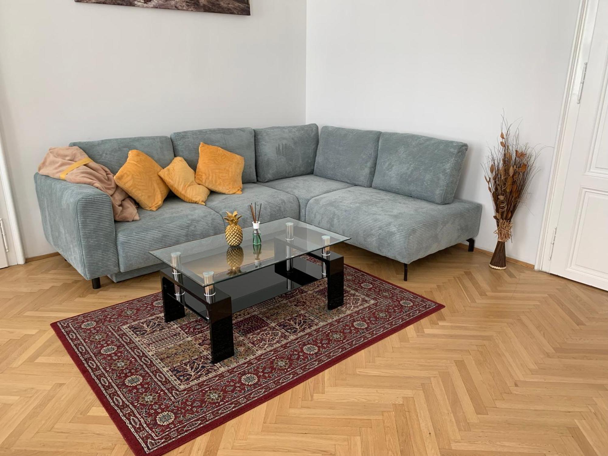 Apartments Opera Виена Екстериор снимка